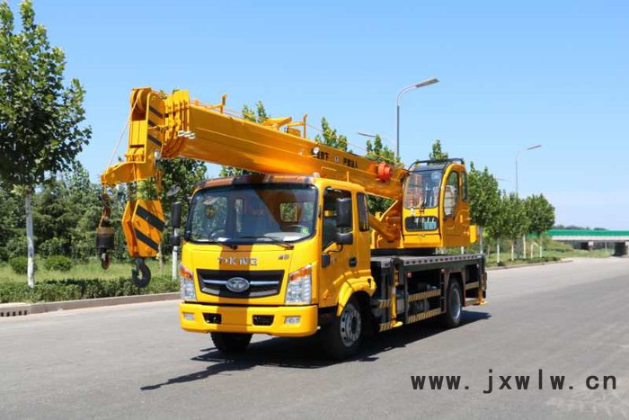建筑工程16噸汽車吊 各種型號汽車吊 油電兩用 唐駿底盤16噸汽車吊170發(fā)動機(jī)