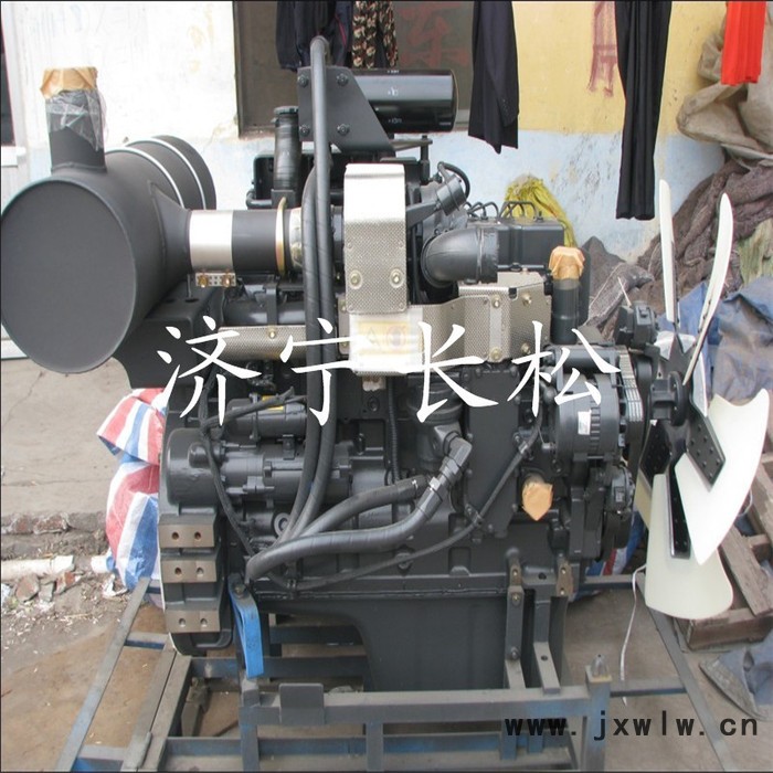供應(yīng)工程機(jī)械配件 挖掘機(jī)配件PC60-7發(fā)動(dòng)機(jī)總成4D95LE