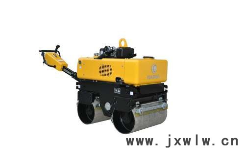 700kg柴油發(fā)動機(jī)機(jī)械傳動人力轉(zhuǎn)向定量液壓馬達(dá)手扶雙鋼輪壓路機(jī)路得威廠家品牌直銷