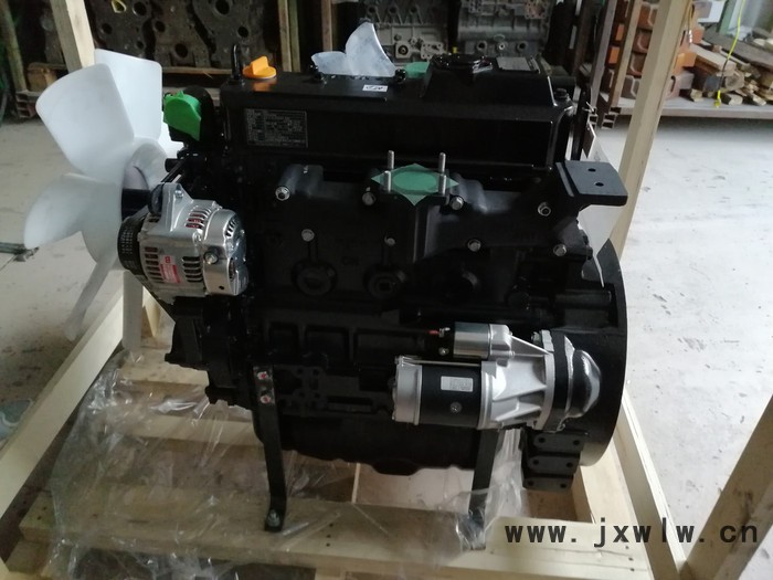 洋馬4TNV94 發(fā)動(dòng)機(jī)