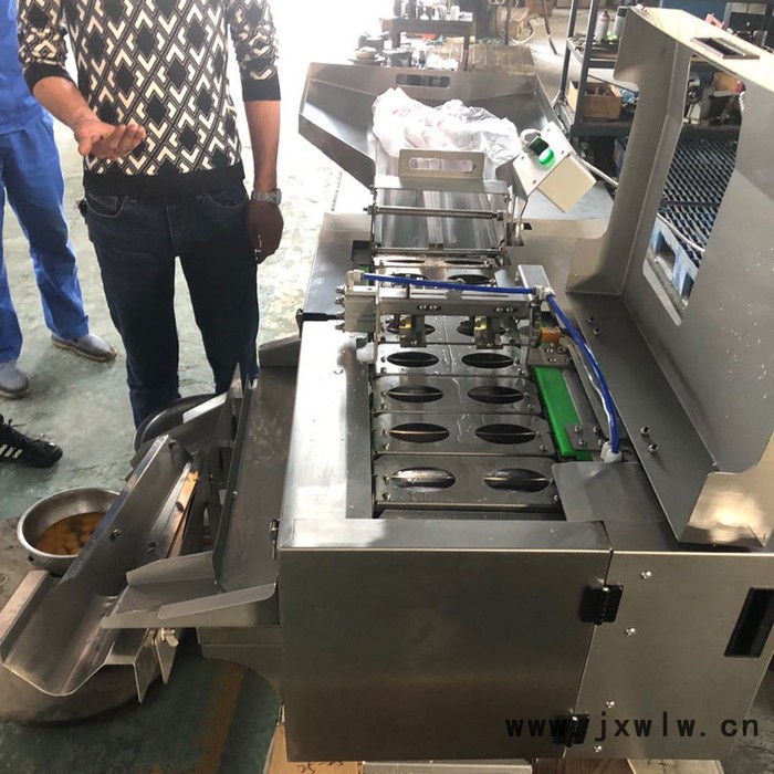 KRT-502 蛋液過濾設(shè)備  去殼取液機(jī)  蛋殼分離設(shè)備   敲蛋機(jī)設(shè)備。。