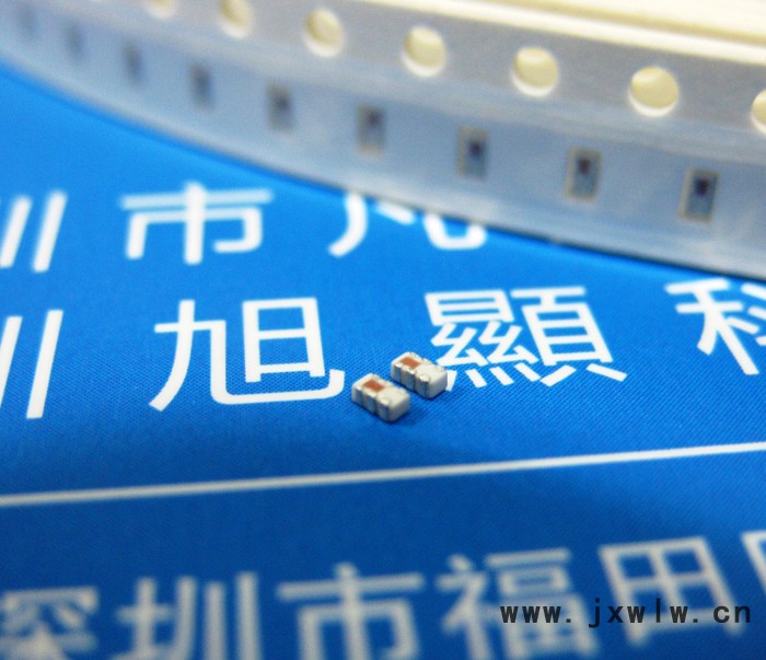 其他集成電路 混合均衡器濾波器 2450BM14A0002E 2.4GHz