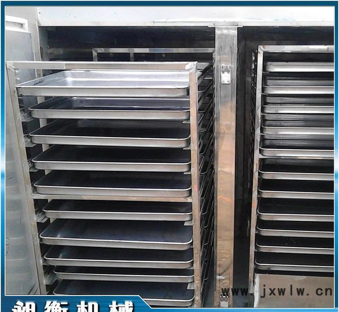 昶衡 干燥機(jī) 藥材烘干箱  高溫?zé)犸L(fēng)循環(huán)烘箱 工業(yè)干燥設(shè)備
