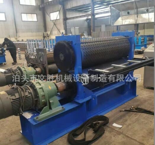 不銹鋼防滑板金屬滾花機(jī)整套線 壓花校平厚度4mm定制防滑板花紋
